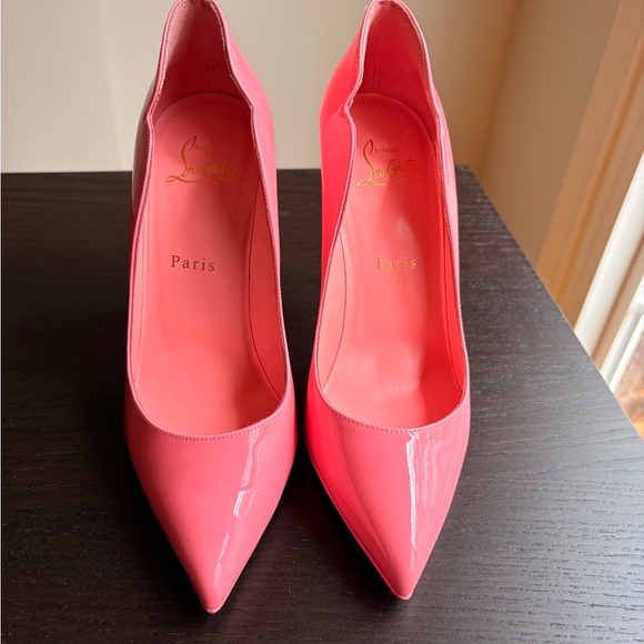 Christian Louboutin Hot Chick Bubble Gum Pink Glossy Heels - Picture 3 of 7